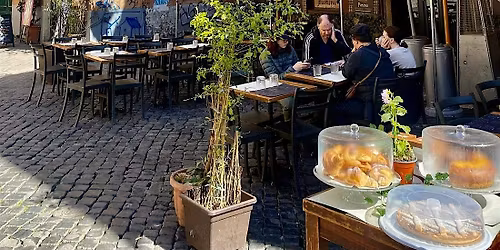 Serata Speciale di Capodanno nel Pittoresco Quartiere di Trastevere