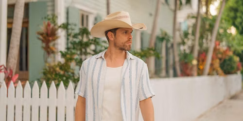 Dustin Lynch