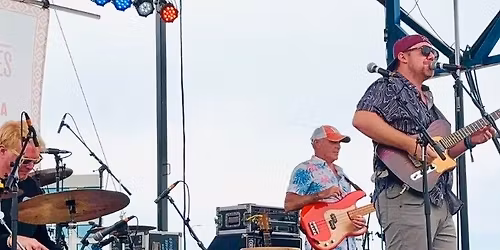 Monallo. One Night. Casa Brown.