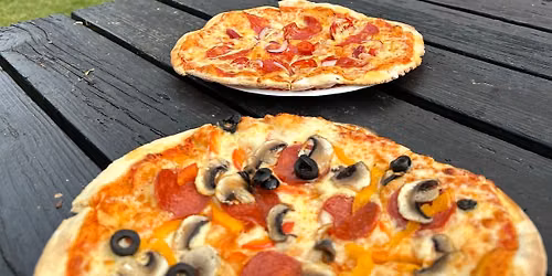 Pizza, Paddle & Fizz Night @ Three Rivers