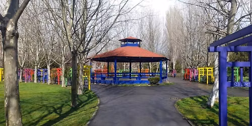 Duminica dansam latino in aer liber la Foisorul din Parcul Lumea Copiilor