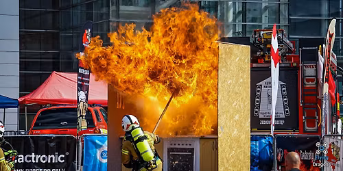 IX Og\u00f3lnopolski Zlot Czerwonych Samochod\u00f3w w Poznaniu