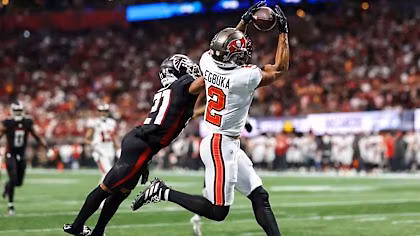 Falcons vs. Buccaneers Live on the Jumbo-tron @ Birdie\u2019s