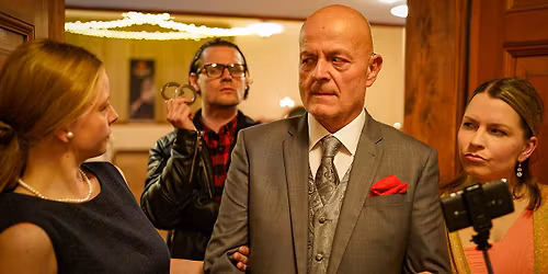 KRIMI total DINNER - Sekt mit Schuss | Sommerspecial