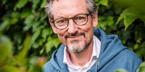Eckart von Hirschhausen | Lesung \u201eDer Pinguin, der fliegen lernte\u201c