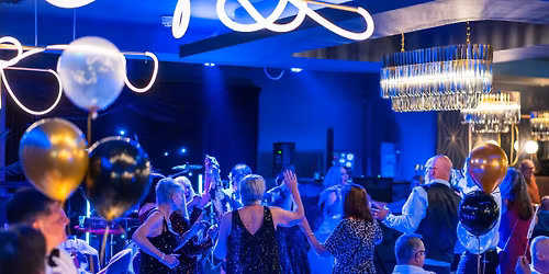 New Years Eve Gala at VIEW Restaurant & The Cocktail LIVE Bar