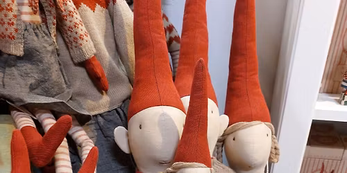 Jul I Den Lille Blomster Butik 2025