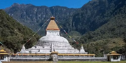 Le Cercle des voyageurs : HIMALAYA \u2013 entre Bhoutan et Myanmar