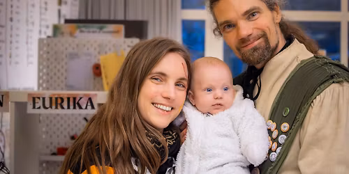 Leonoras L\u00f8vebal - Navngivning og f\u00f8rste f\u00f8dselsdagsfest