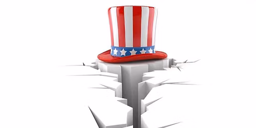 Har Uncle Sam blivit galen? Kriser, omvandling eller f\u00f6rfall i dagens USA 