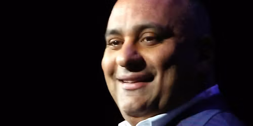 Russell Peters (21+)
