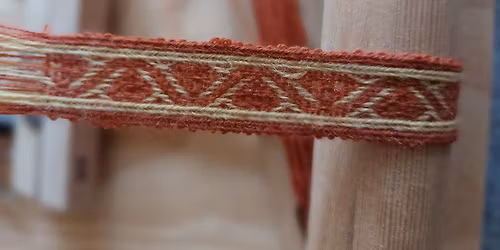 Hantverksträff november - väva band med brickor