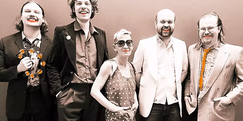 Liisa Akimof & Y\u00f6kerho, DJ Bunuel 29.5. \/\/ Kulttuuritalo Telakka