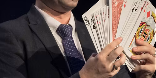 Robin Deville \u2666 France Champion of Close-Up Magic