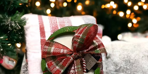 Essentially Glowing @ Holiday Craft Fair 