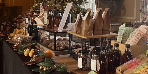 Trustees Holiday Market at Castle Hill