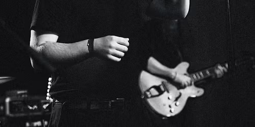 Dazed & Confused @ The Caves