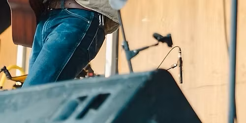 Rev Ezra @ South Hill Cider