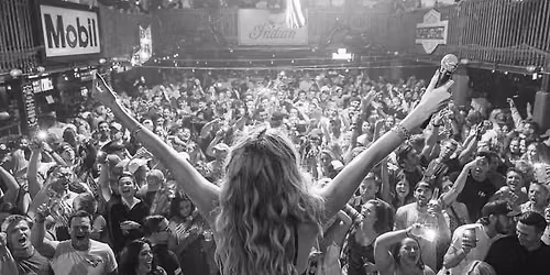 Tuesdays in the Plaza: Cassie B (Top 40: Pop \/ R&B)