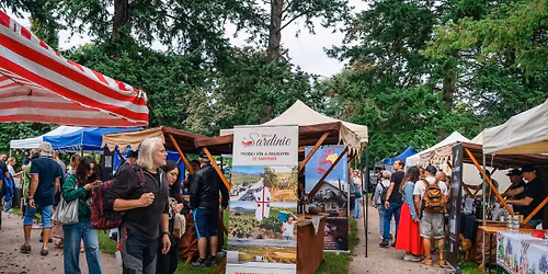 Hradeck\u00e9 n\u00e1b\u0159e\u017e\u00ed v\u00edna