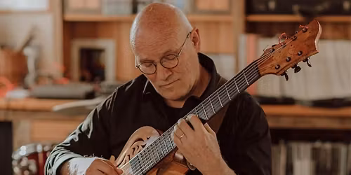 Cary Lewincamp with Djangos Tiger