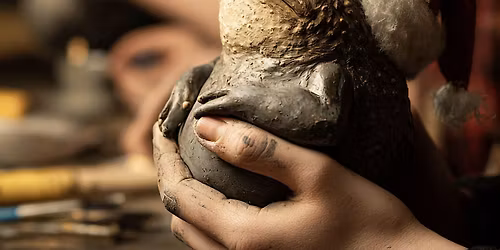 Nude No\u00ebl: Mould Your Model