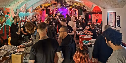 Merch piac a BARHole-ban! Vol. 4