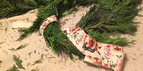Make a fresh and festive holiday wreath