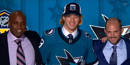 Parking Newfoundland Regiment at Victoriaville Tigres