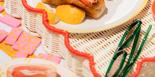 Cousins Maine Lobster in San Mateo, Mode Apartments