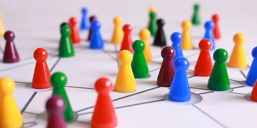 Kirjaston pelip\u00e4iv\u00e4 - Bibliotekets speldag