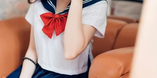 3/15(星期日)午場一點 小露斑比-唯美尺度棚拍