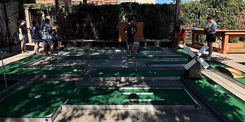 Rosedale Classic: 9-Hole Mini Golf
