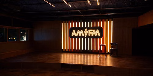 AM\/FM at The Waiting Room - NE