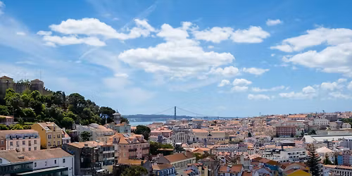 Solo travellers: casual hangout in Lisbon (4pm)