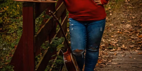 Emilie @ Vintage Grounds 