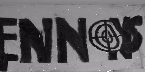 Weihnachtspogo 2025 mit den Lennons im Sakrema