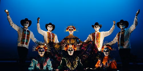 Eternamente: A D\u00eda de los Muertos Spectacular!