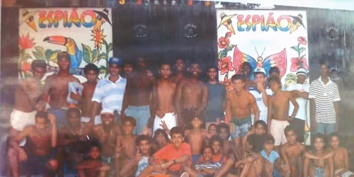Resenha das Antigas Anivers\u00e1rio da Fernanda 