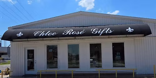 Pictures With SANTA during the Abbeville Christmas Stroll