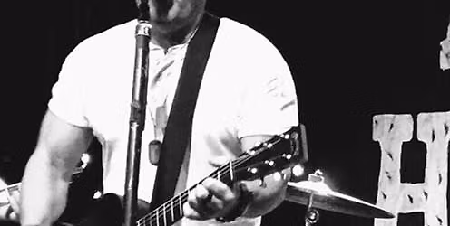 Live Music featuring Alex Hayes