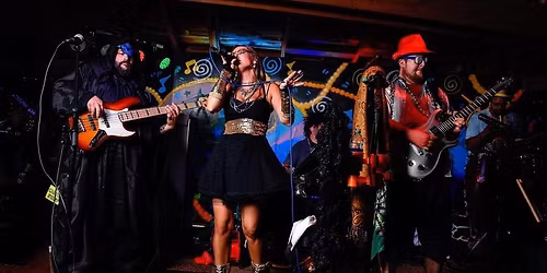 Stereo Doll - High Energy Party! Live at WTT Saloon