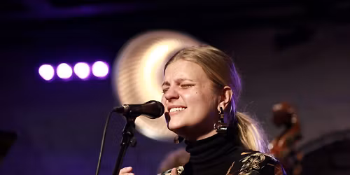 Sara Ald\u00e9ns Trio