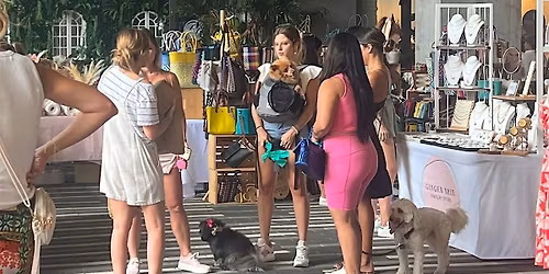 Sunny  Stroll Market