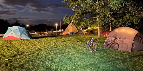 Natt i naturen for barnefamilier p\u00e5 Oksen\u00f8ya bruk