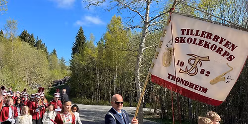 17.mai p\u00e5 Tiller