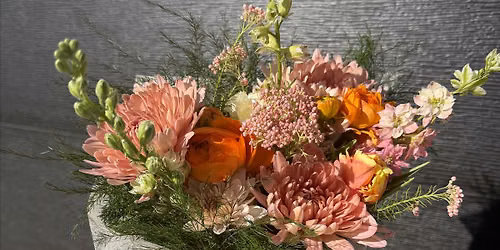 Stems at The Den: Floral Design for Your Home with Lily & The Bee Floral