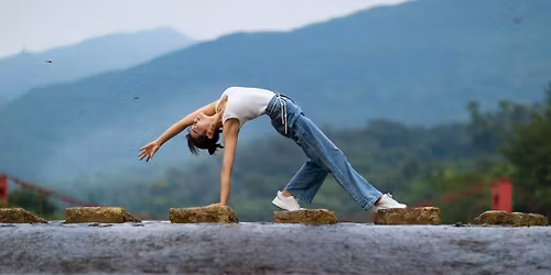 Wyjazd jogowy Hej, w g\u00f3ry, jogini!