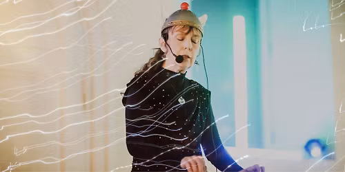 Space Lady (USA) - Live in Adelaide