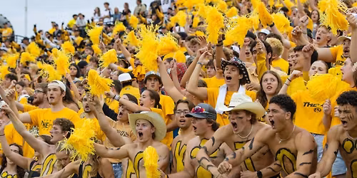 Parking UMass Minutemen at Northern Illinois Huskies Mens Basketball